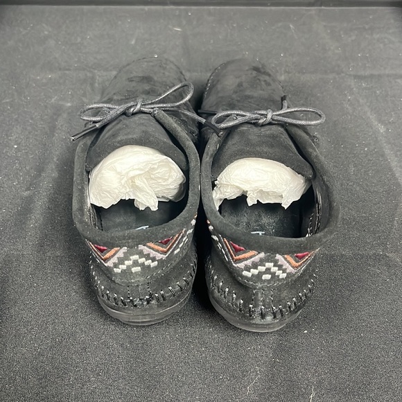 Minnetonka Women’s Mosaic Black Suede Ankle Boots (2938) - Picture 3 of 8